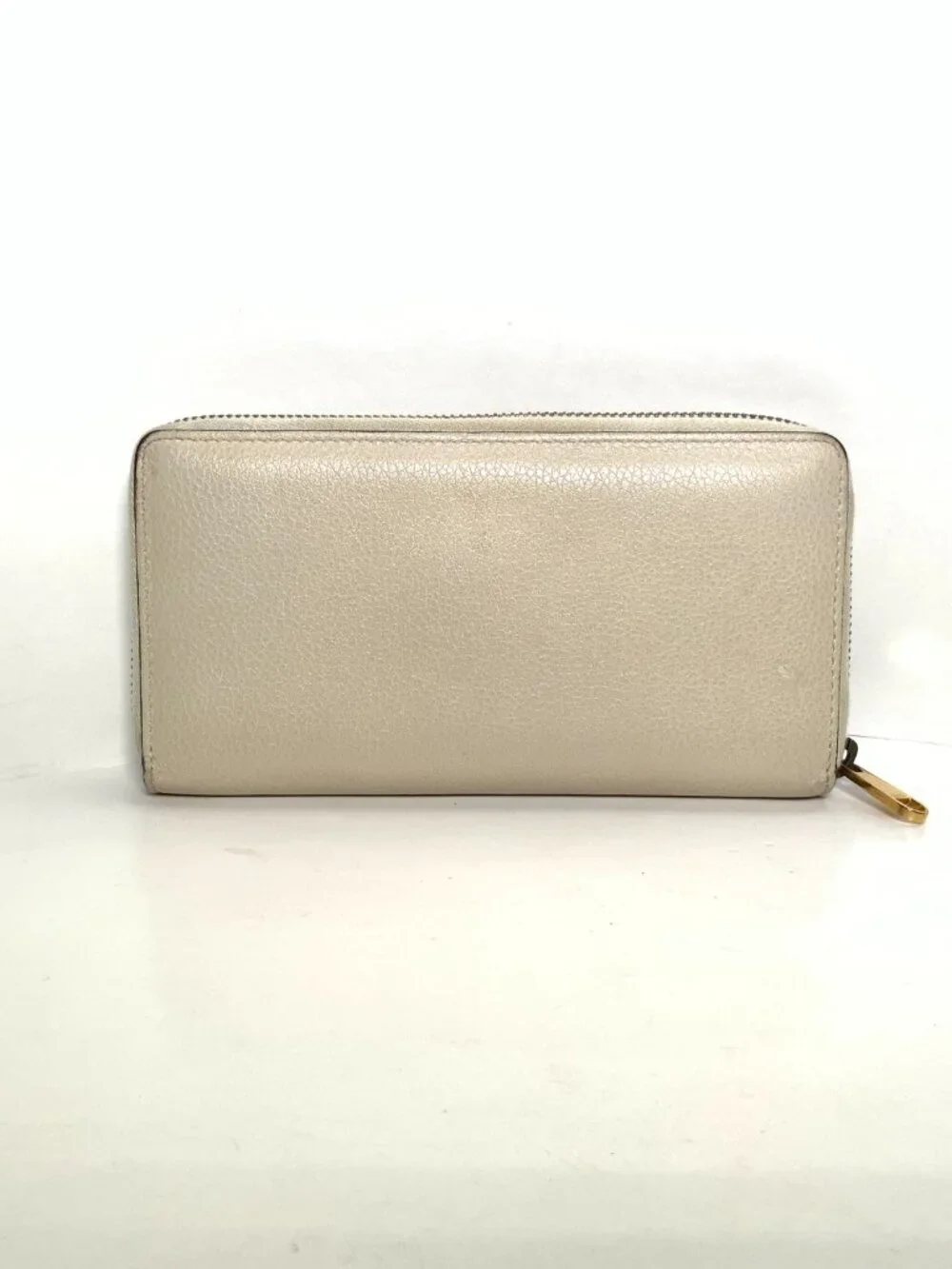 Gucci classic logo